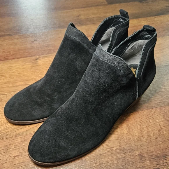 Booties | Sam Edelman | Size 7 - Picture 1 of 11